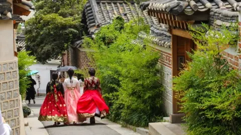 BEST SAVER 6D SEOUL MUSLIM TOUR