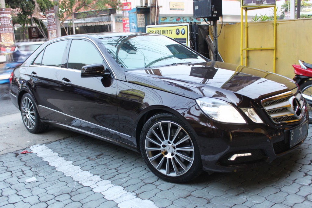 Mercedes-Benz