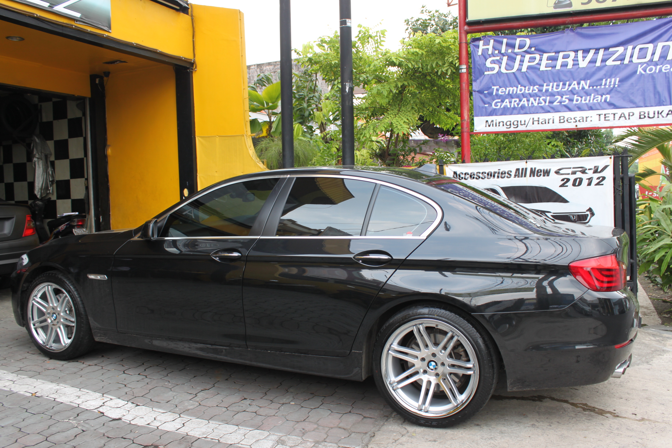 BMW