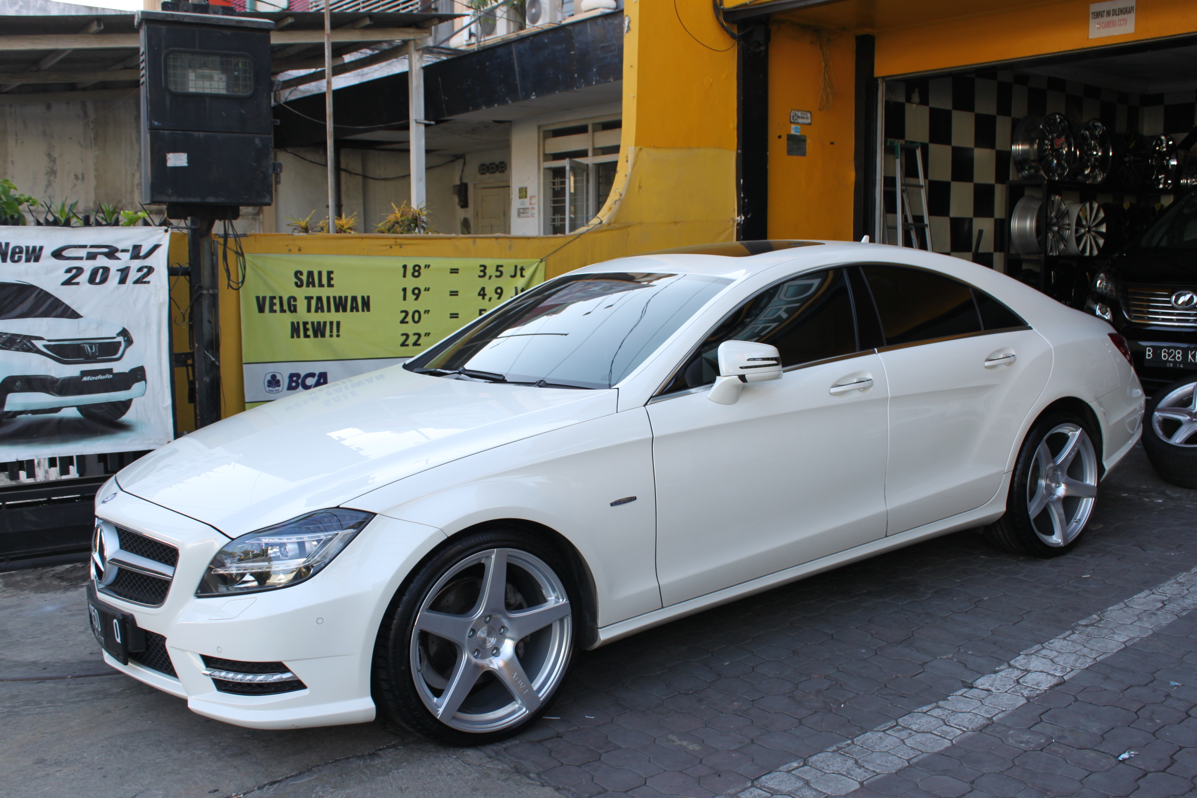 Mercedes-Benz