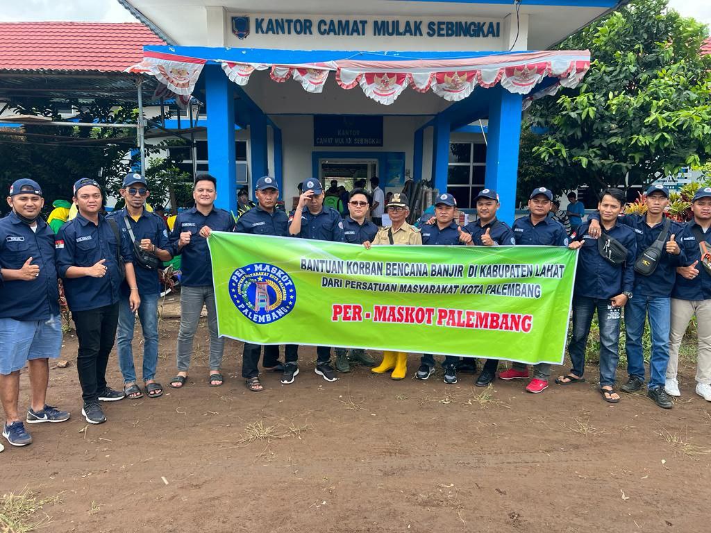 Ormas PER-MASKOT Salurkan Bantuan Bencana Banjir Bandang ke Desa Keban Agung