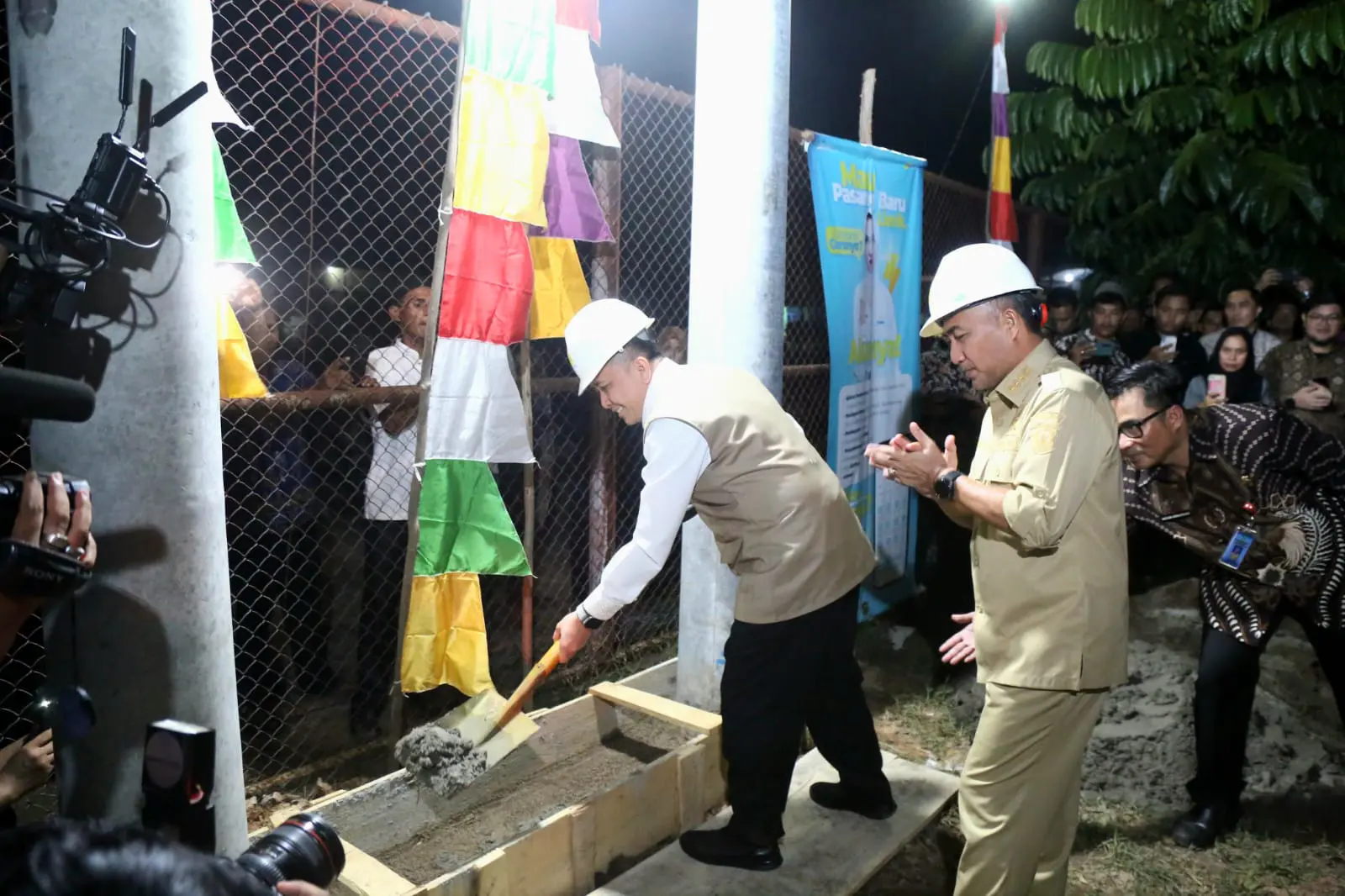 Pj Gubernur Agus Fatoni Groundbreaking Pembangunan Jaringan Listrik PLN di Babat Supat Musi Banyuasin