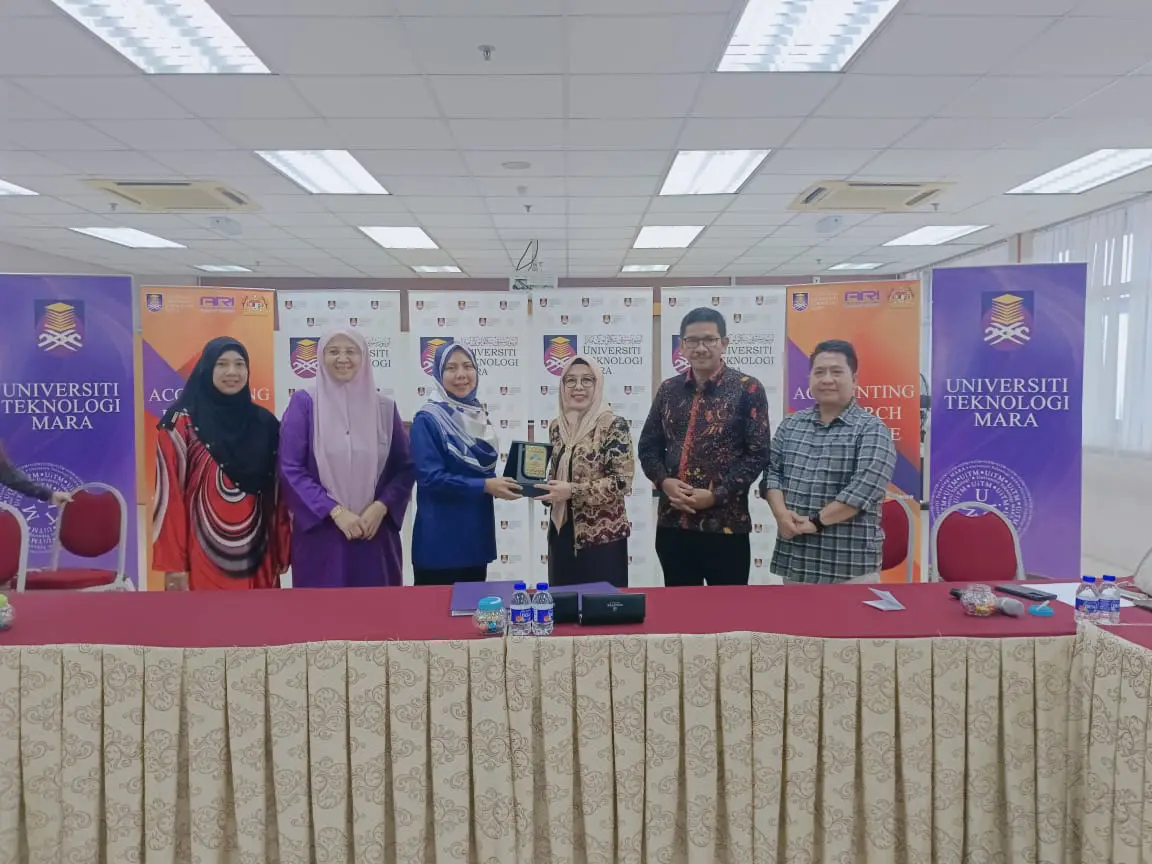 Tingkatkan Kerjasama Internasional Rektor UIN Raden Fatah Tandatangani LoI dengan Universiti Teknologi MARA (UiTM) Malaysia