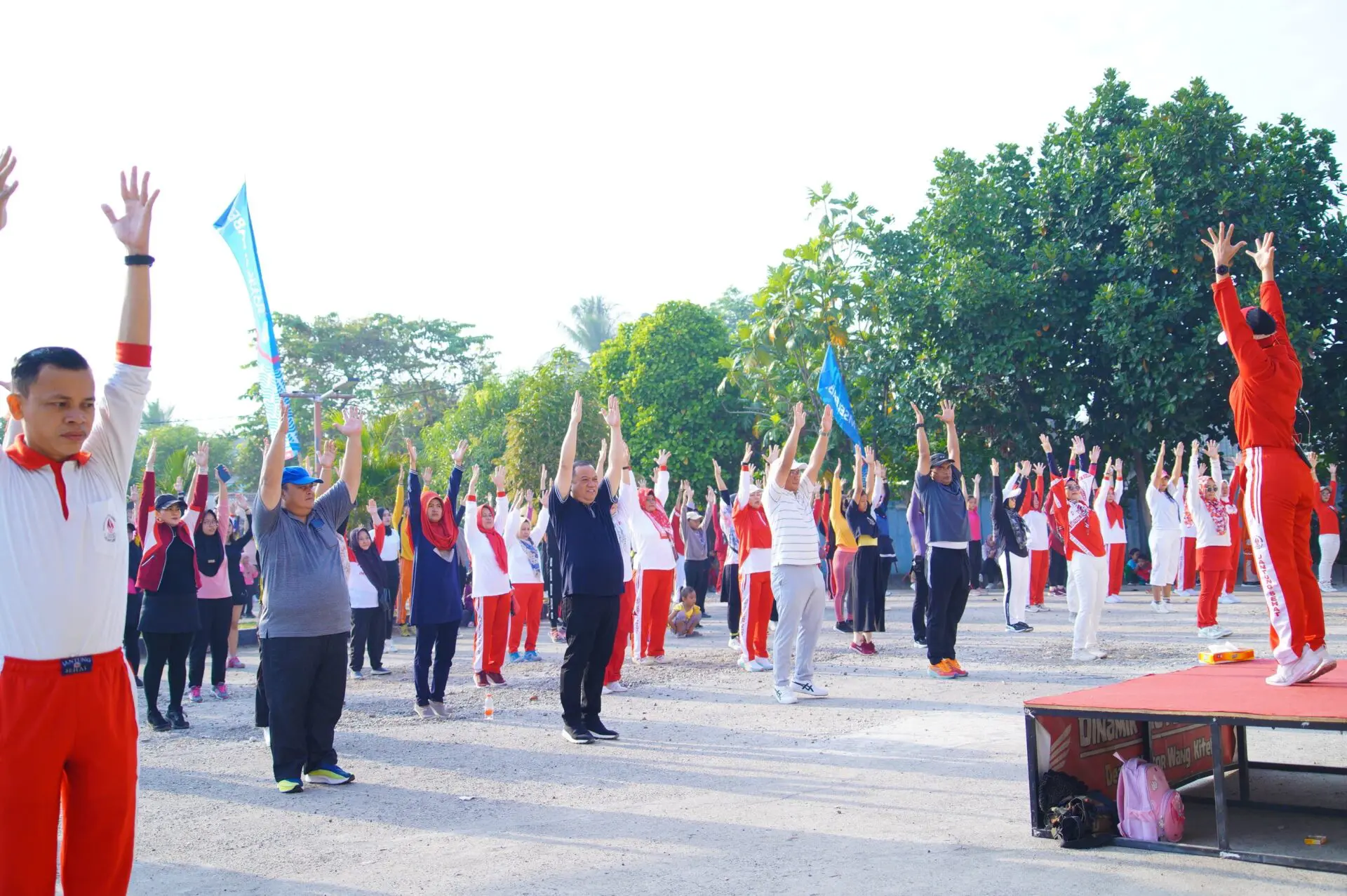 Senam Bersama Dalam Rangka HUT RI, Penuh Keramaian dan Bertabur Doorprize