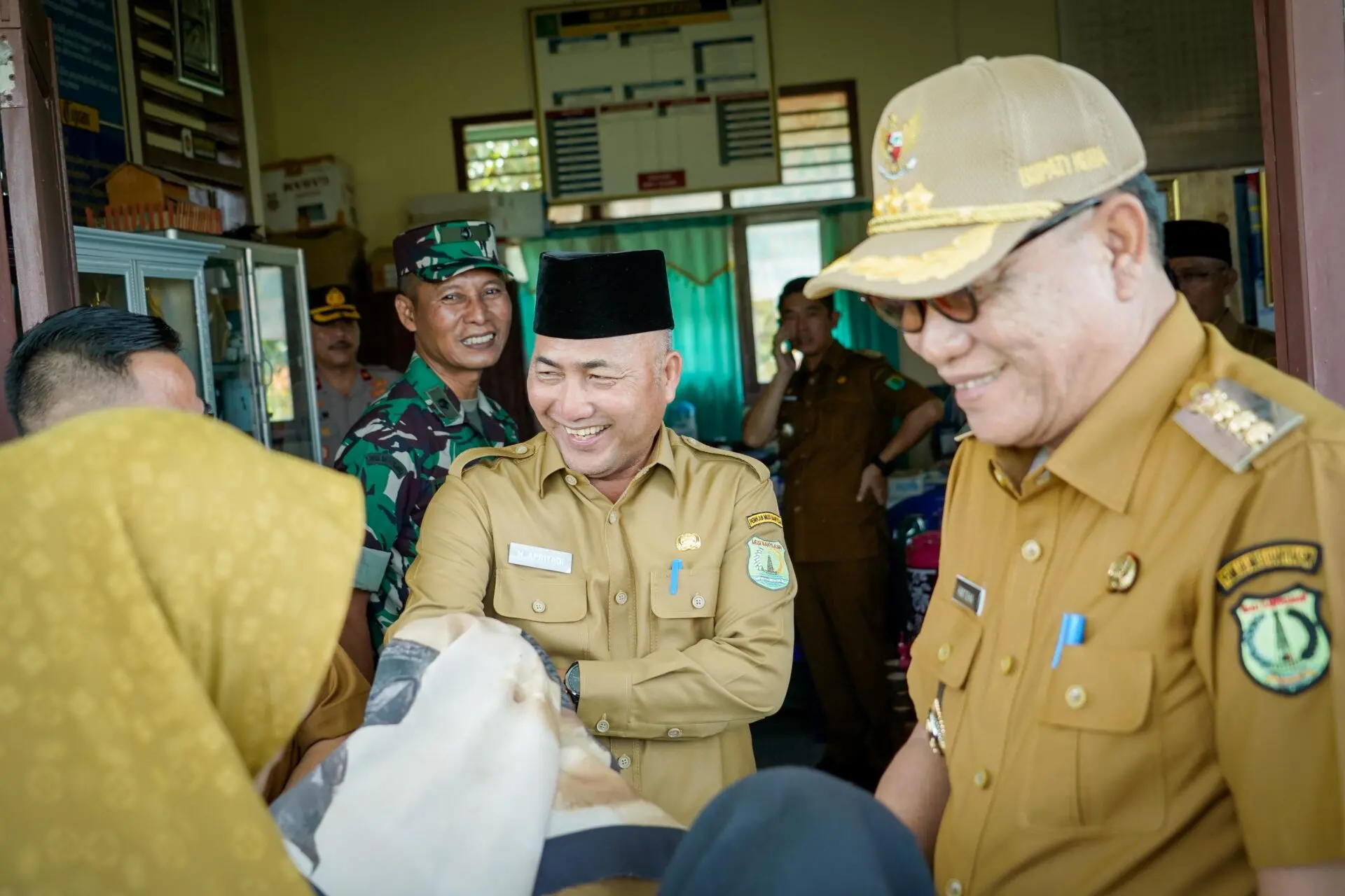 Ribuan Pelanggan dan Lima Desa di Kecamatan Keluang Beralih dari MEP ke PLN