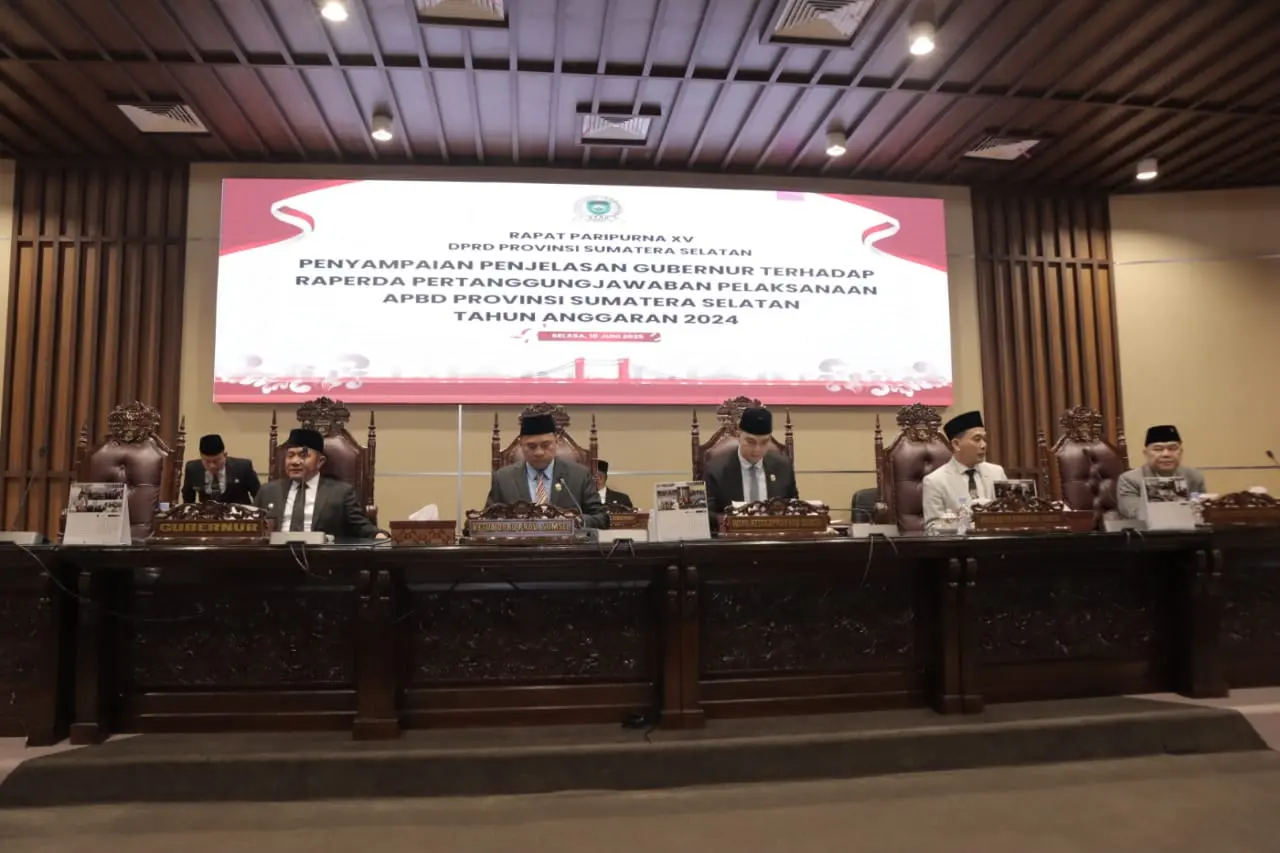 DPRD Sumsel Dengarkan Penjelasan Gubernur Terkait Raperda Pertanggungjawaban APBD TA 2024