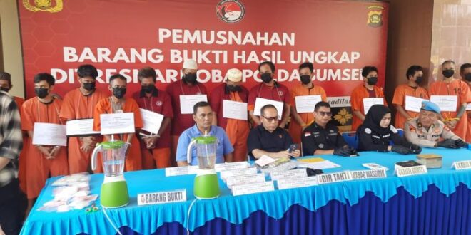 Musnahkan BB Sabu dan Pil Ekstasi, Penyalahgunaan Narkotika di Sumsel Masih Tinggi