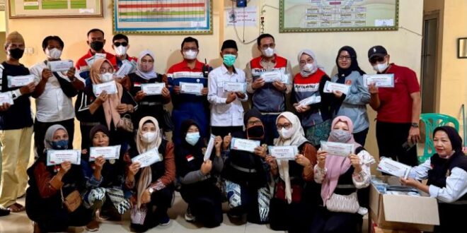 Pertamina Patra Niaga Regional Sumbagsel Hadir di Tengah Abu Vulkanik Anak Krakatau