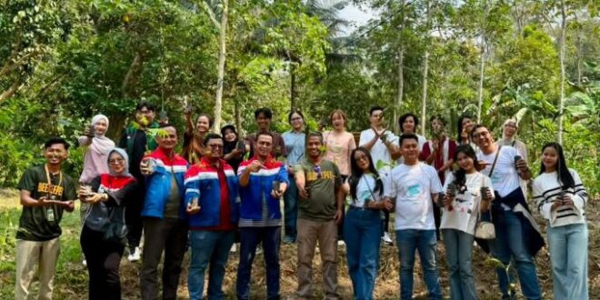 Tanam Tuai, Pertamina Patra Niaga Regional Sumbagsel dan Komunitas Hijaukan Lembah Suhita
