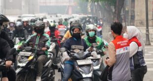 Pertamina Peduli, 10 Ribu Masker Dibagikan kepada Masyarakat Terdampak Kabut Asap di Palembang