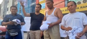Lepas Baju Partai, Kader Gerindra Palembang Kirim Paket ke Prabowo