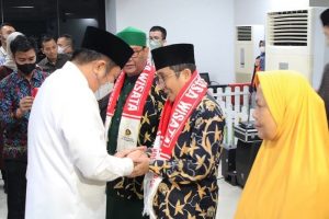 Herman Deru Titip Doa Kebaikan Sumsel ke Jema'ah Umroh Southerm of Sumatera Holiday Angkasa Wisata 