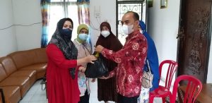 Bulan Ramadhan, Alumni AAP Perbanas Palembang Berbagi Kepada Masyarakat