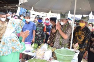 Ringankan Beban Warga, Bupati Dodi Reza Buka Pasar Murah di Muba