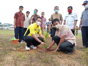 Sambut HUT Muba dan HTN, Kecamatan Sungai Lilin Tanam 4500 Batang Bibit Pinang