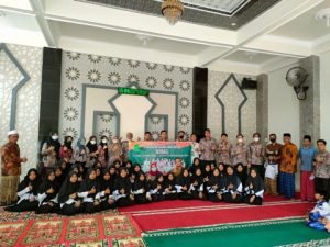 Ramadhan Penuh Berkah, Pengadilan Agama Martapura Berbagi Kasih Dengan Anak Yatim Piatu