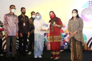 Buka Festival Produk UMK BerSNI, Feby Deru : Motivasi Pelaku UMK Sumsel Segera Lakukan Sertifikasi Produknya BerSNI