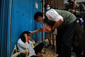 Sekda Nasrun Umar  Ingatkan Pedagang dan Pengunjung  Pasar Km 5 Palembang  Tetap Patuhi Prokes