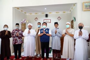 Dipenghujung Ramadhan, Herman Deru Resmikan Masjid di Kecamatan Sako