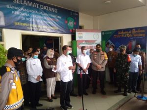 Harnojoyo Menjadi Orang Pertama di Kota Palembang yang di Suntik Vaksin Sinovac