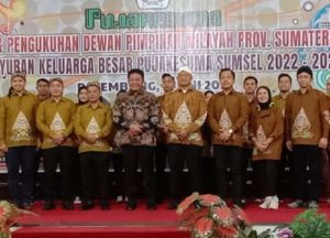 H Devi Suhartoni Resmi Dilantik Sebagai Ketua Harian DPW Pujakesuma Sumsel