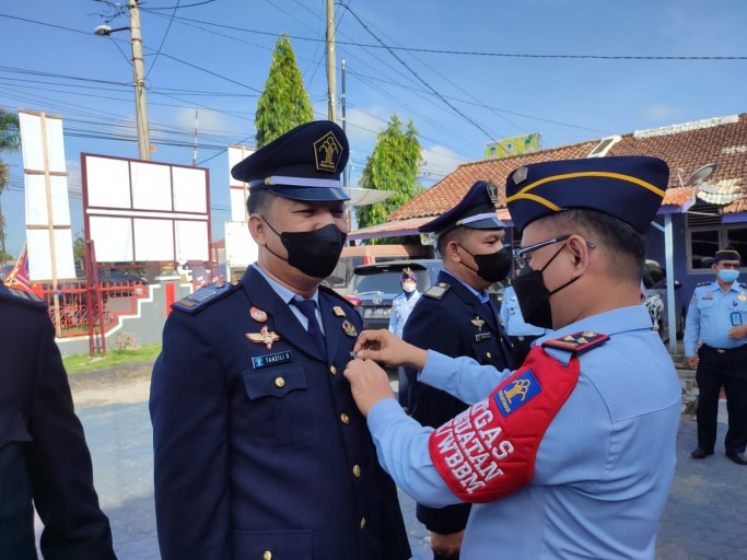 Lima Pegawai Lapas Martapura Terima Tanda Kehormatan