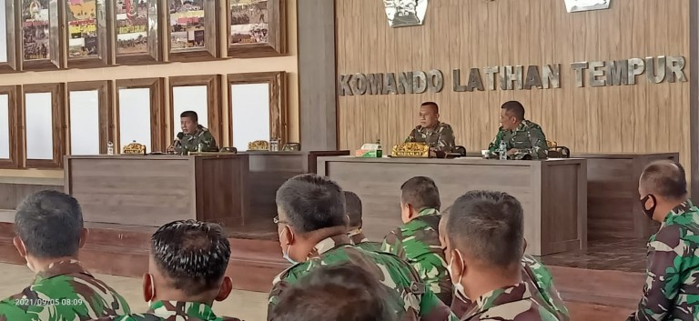 Danpuslatpur Pimpin Rapat Evaluasi Latihan YTP 641 Raider