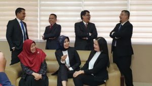 Rektor UBD Perkenalkan Lima Wakil Rektor Baru