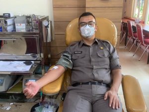Membantu Sesama Serdik Sespimmen Polri, Donorkan Darahnya