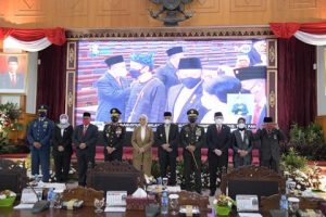 Pimpinan dan Anggota DPRD Prov. Sumsel dengarkan Pidato Kenegaraan Presiden Republik Indonesia