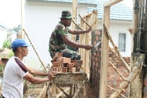 Pembangunan Rumah Kalena Mulai Pasang Kusen Pintu dan Jendela