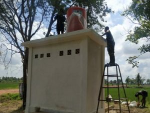 Pengerjaan MCK Komunal Areal Pinggir Sawah Tempatkan Tedmon Tampungan Air