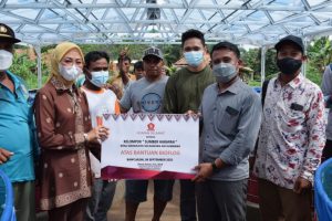 Kunjungan Dapil, Renny Bantu Bioflok untuk Kelompok Pembudidaya di Banyuasin
