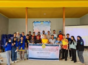 Tim PKM Unsri Berikan Workshop Teknologi Penambahan Ekstrak Daun Sirih Cina dan Vitamin E Pada Domestikasi Ikan di Desa Burai