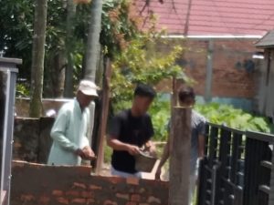 Viral Jalan Setapak di Tembok, Pemilik Tanah : Mau Izin Siapa Karena Punya Saya Sendiri
