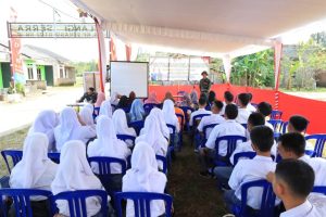 Bekali Warga Kampung Serang dengan Ilmu Bela Negara, Dan SKK: Ini Program Non Fisik TMMD