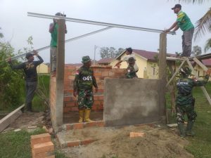 Tinggal Pasang Atap, Poskamling Kampung Serang Segera Rampung