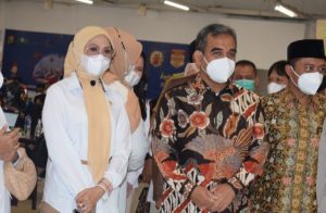 Dampingi Sekjen DPP Gerindra, Renny: Vaksin Upaya Jaga Imunitas Diri
