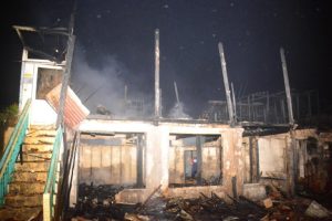 Tinjau Lokasi Kebakaran di Kelurahan 27 Ilir Kecamatan IB II Palembang