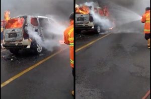 Mati Mendadak di Jembatan Musi IV, Sebuah Mobil Meledak Hangus Terbakar