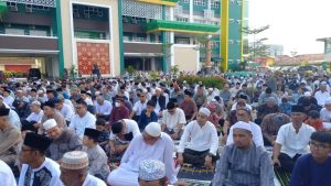 Hari Ini Warga Muhammadiyah Laksanakan Sholat Ied di Kampus UMP