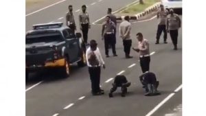 TNI Katakan Tak Perlu Dibesar-besarkan Terkait Oknum Polisi yang Jilat Kue Ultah