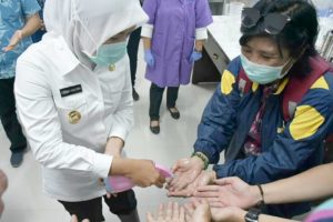 Kunjungi BBPOM Palembang, Pemkot Siapkan 800 Botol Hand Sanitizer