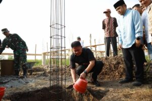 Gubernur Sumsel Letakan Batu Pertama Gedung Madrasah Aliyah Al-Minhajul Islamiyah Pulo Kerto Gandus