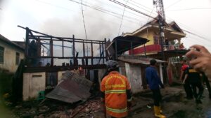 Dua Rumah di Jalan Banten 6 Hangus Terbakar