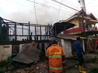 Dua Rumah di Jalan Banten 6 Hangus Terbakar