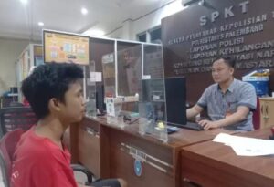 Masalah Sepele, Seorang Laki-laki di Palembang Dikeroyok dan Diancam Menggunakan Senjata Api