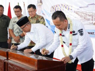 Pj Gubernur Sumsel Agus Fatoni Resmikan Pasar Bantuan Provinsi di OKU