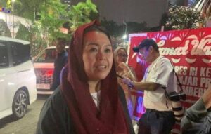 Khofifah Disebut Masuk TKN Prabowo-Gibran, Yenny Wahid Siap Bersaing di Jatim