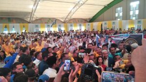 Gibran Rakabuming Raka Disambut Ribuan Kader Partai Koalisi di Palembang